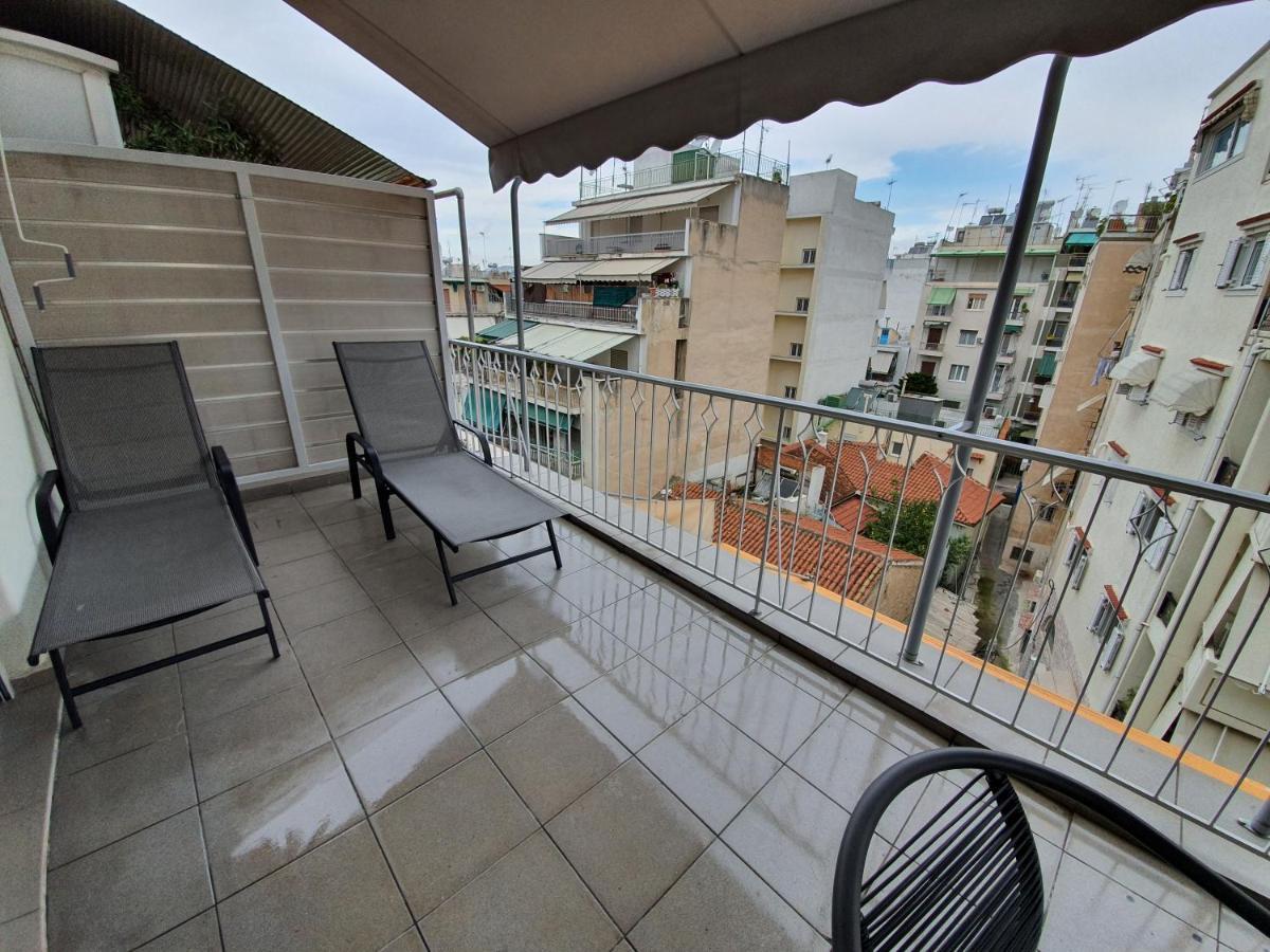 Lukas-2 B/R Luxurious Flat With Veranda Apartment Athena Bagian luar foto