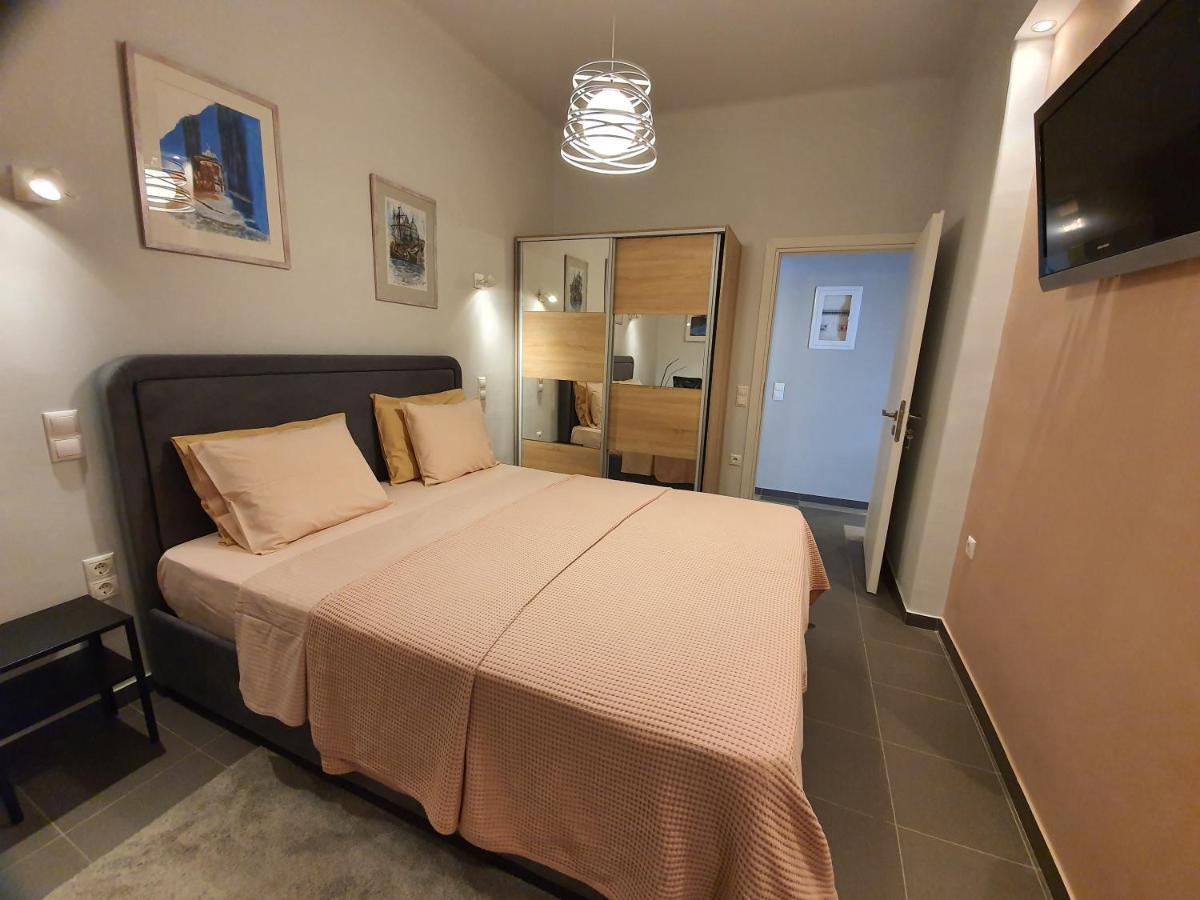 Lukas-2 B/R Luxurious Flat With Veranda Apartment Athena Bagian luar foto